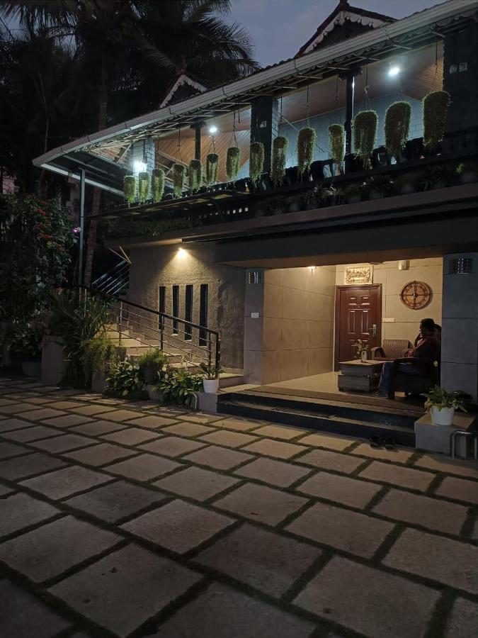 The Four Seasons Apartment Kalpatta Ngoại thất bức ảnh